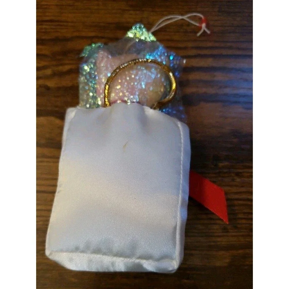 Fancy Feast 1990 Collectible Christmas Ornament White Cat in Bag Russ Kitty